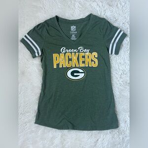 NFL Team Apparel Women’s Green Bay Packers V-Neck T-Shirt S